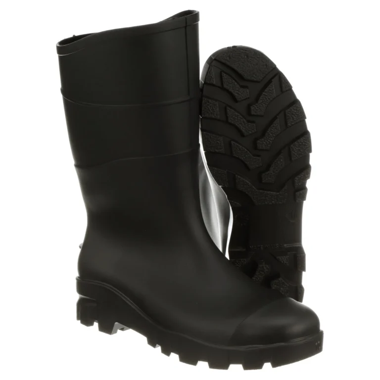 Rugged outdoor boots